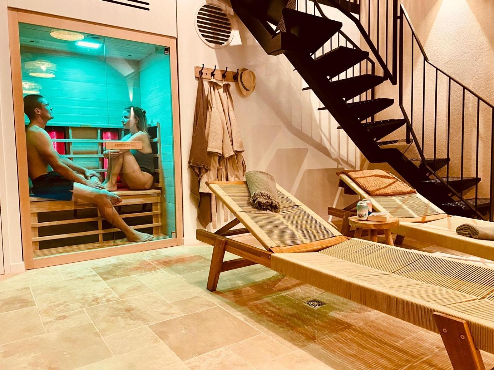 Le Domaine De Soani - Piscine Interieure, Jacuzzis & Sauna Adult Only Saint-Evarzec Экстерьер фото